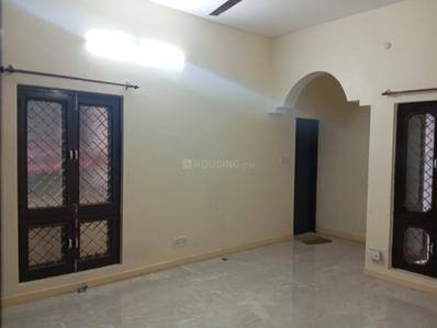 Bedroom Image of 1600 Sq.ft 2 BHK Builder Floor for rent in Indira Nagar Lucknow for Rs. 20000