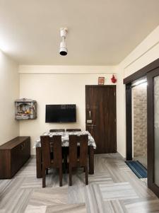 Hall Image of 650 Sq.ft 2 BHK Apartment / Flat for rent in Khar West Mumbai for Rs. 110000