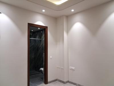 Bedroom Image of 1800 Sq.ft 3 BHK Builder Floor for sale in Paschim Vihar New Delhi for Rs. 36000000