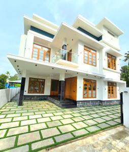 Image of 2700 Sq.ft 4 BHK Independent House for sale in Aluva, Kochi for Rs. 13000000