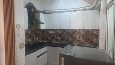 Kitchen Image of 650 Sq.ft 1.5 BHK Apartment / Flat for rent in Prateek Grand City, Siddharth Vihar Ghaziabad for Rs. 26000