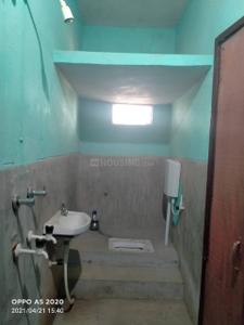 Bathroom Image of 1000 Sq.ft 2 BHK Builder Floor for rent in Mangalbani Madhubani for Rs. 4000
