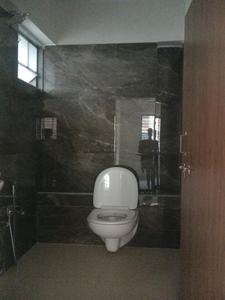 Common Bathroom Image of 1440 Sq.ft 3 BHK Apartment / Flat for rent in Nikol Ahmedabad for Rs. 15000