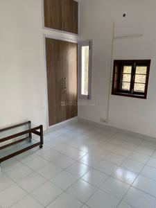 Bedroom Image of 2000 Sq.ft 3.5 BHK Duplex for sale in Saket New Delhi for Rs. 35000000