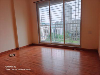 Bedroom Image of 700 Sq.ft 2 BHK Apartment / Flat for rent in Lodha Amara, Kolshet Thane for Rs. 34000