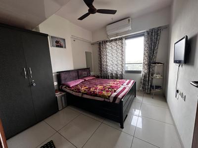 Bedroom Image of 1680 Sq.ft 3 BHK Apartment / Flat for sale in Shivalik Platinum, Satellite Ahmedabad for Rs. 16000000