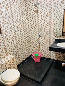 Bathroom Image of Urbanroomz Girls PG nearby Cyberhub Cybercity in DLF Phase 2, Gurgaon