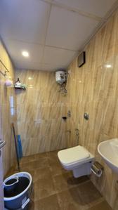 Bathroom Image of 630 Sq.ft 2 BHK Apartment / Flat for sale in Lodha Crown Kolshet Tower 3, Thane West Thane for Rs. 10500000