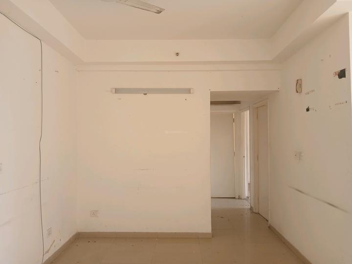 DLF Capital Greens Phase 1 And 2 Main Image 1