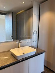 Bathroom Image of 3200 Sq.ft 4 BHK Apartment / Flat for rent in Suncity Jewel Of India, Bajaj Nagar Jaipur for Rs. 150000