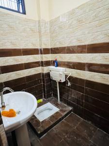 Bathroom Image of 900 Sq.ft 2 BHK Independent House for sale in Sarojini Nagar Lucknow for Rs. 3700000