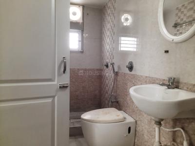 Bathroom Image of 2300 Sq.ft 3 BHK Duplex for rent in Pallikaranai Chennai for Rs. 35000