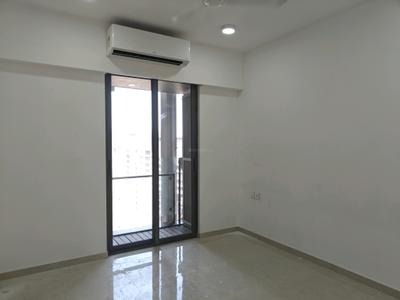 Bedroom Image of 950 Sq.ft 2 BHK Apartment / Flat for sale in Lodha New Cuffe Parade, Sion Mumbai for Rs. 30000000