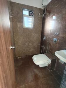 Bathroom Image of 550 Sq.ft 1 BHK Apartment / Flat for sale in Dadar East Mumbai for Rs. 20000000