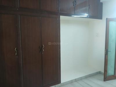 Bedroom Image of 1100 Sq.ft 2 BHK Builder Floor for rent in Palavakkam, Sholinganallur Chennai for Rs. 32000