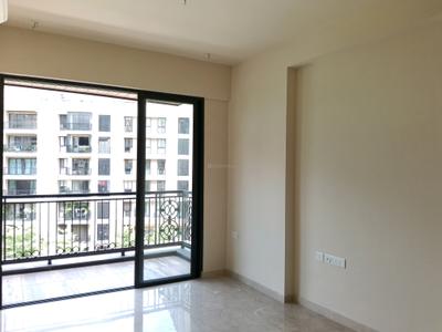 Living Room Image of 980 Sq.ft 2 BHK Apartment / Flat for rent in Lodha Sterling, Thane West Thane for Rs. 55000