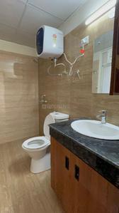 Bathroom Image of 2140 Sq.ft 4 BHK Apartment / Flat for sale in Phase 2 Noida for Rs. 28000000
