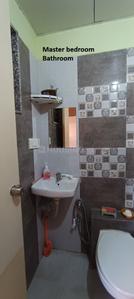 Bathroom Image of 1125 Sq.ft 3 BHK Apartment / Flat for sale in Shyam Akash Parisar, Chanakyapuri Ahmedabad for Rs. 7300000