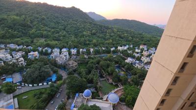 Living Room Image of 1200 Sq.ft 3 BHK Apartment / Flat for sale in T Bhimjyani Neelkanth Woods Olivia, Thane West Thane for Rs. 25000000