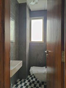 Common Bathroom Image of 2100 Sq.ft 4 BHK Builder Floor for sale in Indirapuram Ghaziabad for Rs. 22100000