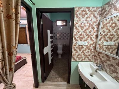 Bathroom Image of 2300 Sq.ft 2 BHK Builder Floor for rent in Kothapet Hyderabad for Rs. 30000