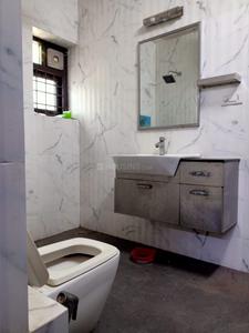 Bathroom Image of 1650 Sq.ft 3 BHK Apartment / Flat for sale in DDA Flats Sarita Vihar, Sarita Vihar New Delhi for Rs. 35500000