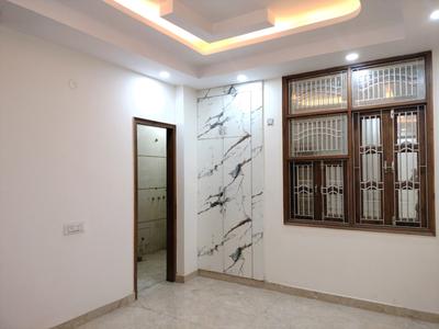 Bedroom Image of 1350 Sq.ft 3 BHK Builder Floor for sale in Shalimar Garden Ghaziabad for Rs. 9000000