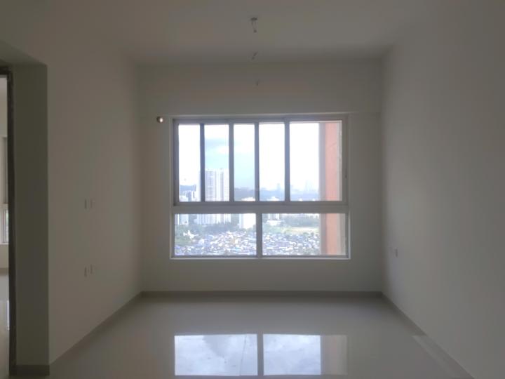 Wadhwa TW Gardens Main Image 1