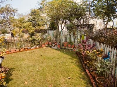 Image of 1742 Sq.ft 3 BHK Villa for sale in Paramount Golfforeste Villas, Surajpur, Greater Noida for Rs. 17000000