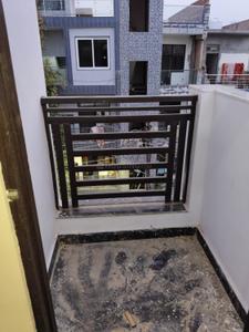 Balcony Image of 600 Sq.ft 1 BHK Builder Floor for rent in Sector 63 A Noida for Rs. 14500