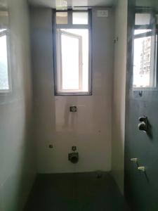 Common Bathroom Image of 610 Sq.ft 1 BHK Apartment / Flat for sale in Kalwa Thane for Rs. 6800000