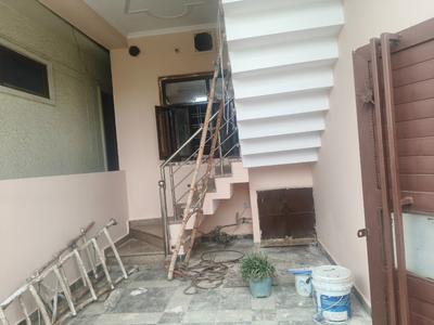 Balcony Image of 1015 Sq.ft 3 BHK Independent House for rent in Sahastradhara Road Dehradun for Rs. 40000