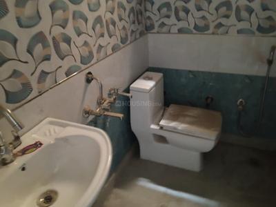 Image of 750 Sq.ft 2 BHK Builder Floor for rent in Preet Vihar, New Delhi for Rs. 20000