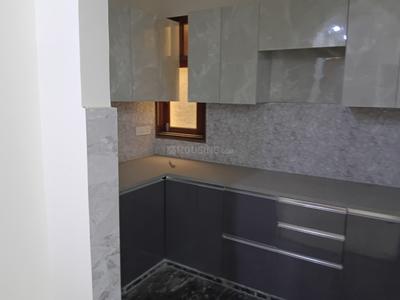 Kitchen Image of 750 Sq.ft 2 BHK Builder Floor for rent in Preet Vihar New Delhi for Rs. 20000