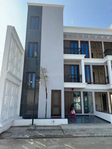Image of 2400 Sq.ft 4 BHK Villa for sale in Indus Palm Drive, Ghukna, Ghaziabad for Rs. 31000000