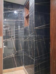 Common Bathroom Image of 1250 Sq.ft 3 BHK Apartment / Flat for sale in JMD Siddhi Vinayak, Sector 73 Noida for Rs. 6500098