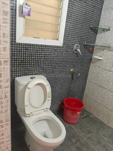 Bathroom Image of 1734 Sq.ft 3 BHK Apartment / Flat for rent in SNN Raj Serenity Phase 2, Akshayanagar Bengaluru for Rs. 59000