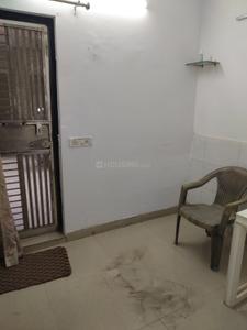 Image of 450 Sq.ft 1 BHK Apartment / Flat for rent in Paschim Vihar, New Delhi for Rs. 13000