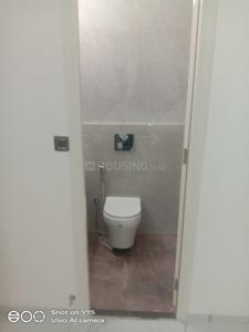 Bathroom Image of 720 Sq.ft 2 BHK Apartment / Flat for rent in Ruparel Skygreens I, Kandivali West Mumbai for Rs. 50000