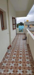 Balcony Image of 1000 Sq.ft 2 BHK Builder Floor for rent in Alasanatham Hosur for Rs. 10000
