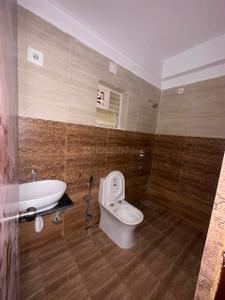 Bathroom Image of 1600 Sq.ft 3 BHK Apartment / Flat for rent in GM Terrace, Phulnakhara Cuttack for Rs. 25000