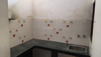 Kitchen Image of 500 Sq.ft 1 BHK Apartment / Flat for rent in Patel Para Raipur for Rs. 5500
