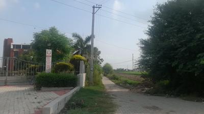 Image of 675 Sq.ft Residential Plot / Land for sale in Bhabat, Zirakpur for Rs. 4100000