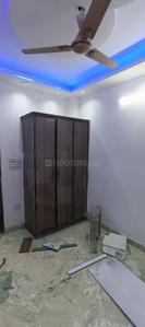Bedroom Image of 950 Sq.ft 3 BHK Builder Floor for sale in Laxmi Nagar New Delhi for Rs. 7500000