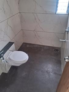 Bathroom Image of 2055 Sq.ft 3 BHK Apartment / Flat for rent in Madhav Platina, Jahangir Pura Surat for Rs. 21000