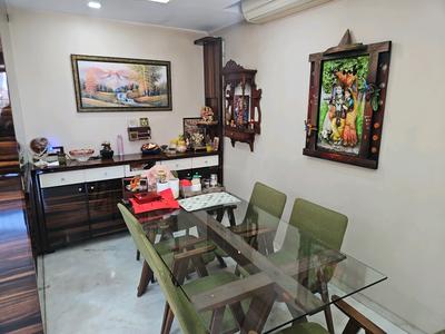 Dining Area Image of 2500 Sq.ft 3 BHK Apartment / Flat for sale in National Kamal Kunj, Matunga East Mumbai for Rs. 80000000