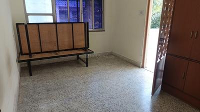 Bedroom Image of 700 Sq.ft 2 BHK Independent House for rent in Shivaji Nagar Pune for Rs. 35000