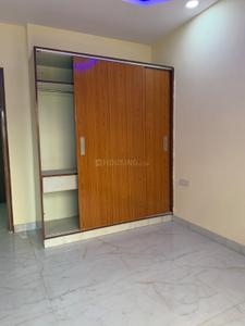 Bedroom Image of 1000 Sq.ft 3 BHK Builder Floor for rent in Sector 4 Rohini New Delhi for Rs. 32000