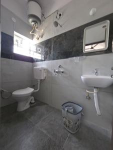 Image of 800 Sq.ft 1 BHK Builder Floor for rent in Harlur, Bengaluru for Rs. 32000