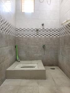 Common Bathroom Image of 1100 Sq.ft 3 BHK Builder Floor for rent in Battarahalli Bengaluru for Rs. 21000
